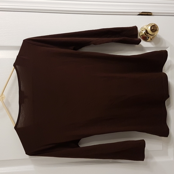 V neck blouse - Picture 2 of 2